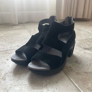Black Heeled Jambu Sandals